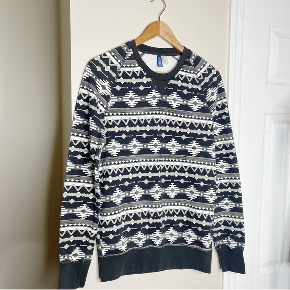 Divided by H&M Crewneck Sweatshirt - Picture 2 of 6